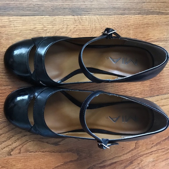 Black Mia Maryjanes - Picture 4 of 4